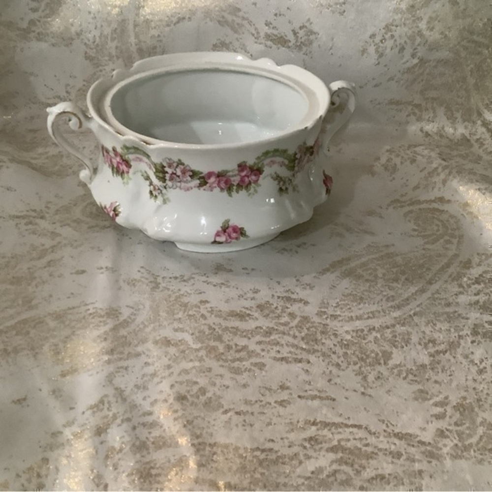 Bavarian Bowl w Handles